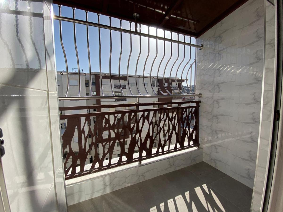 La Perle Du Detroit : Appartement Familial A Mesnana Golf Tanger. 외부 사진